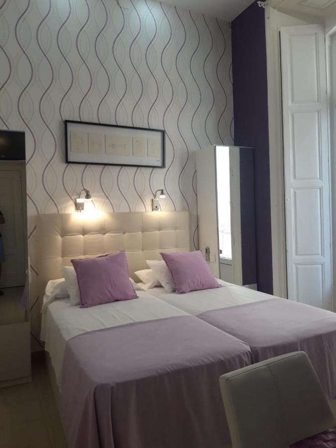 Apartamentos Marques De La Merced Malaga Bagian luar foto