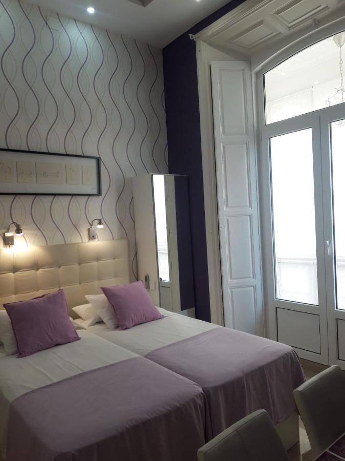 Apartamentos Marques De La Merced Malaga Bagian luar foto