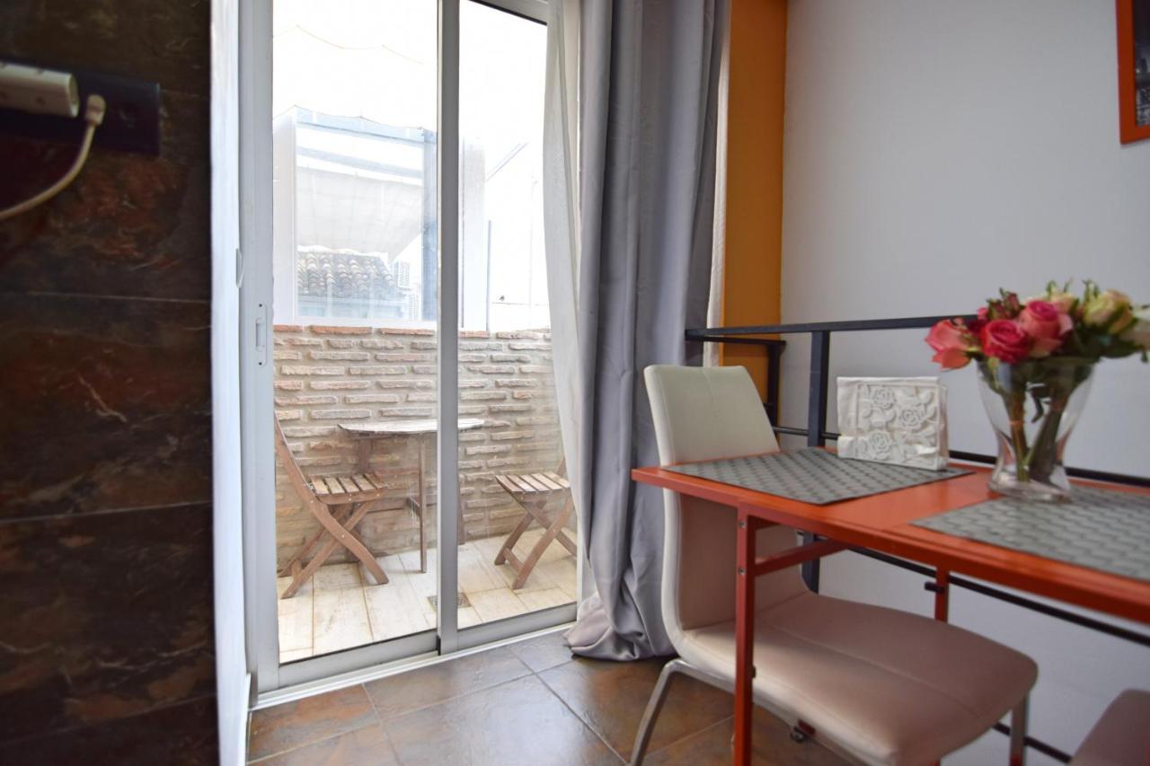 Apartamentos Marques De La Merced Malaga Bagian luar foto