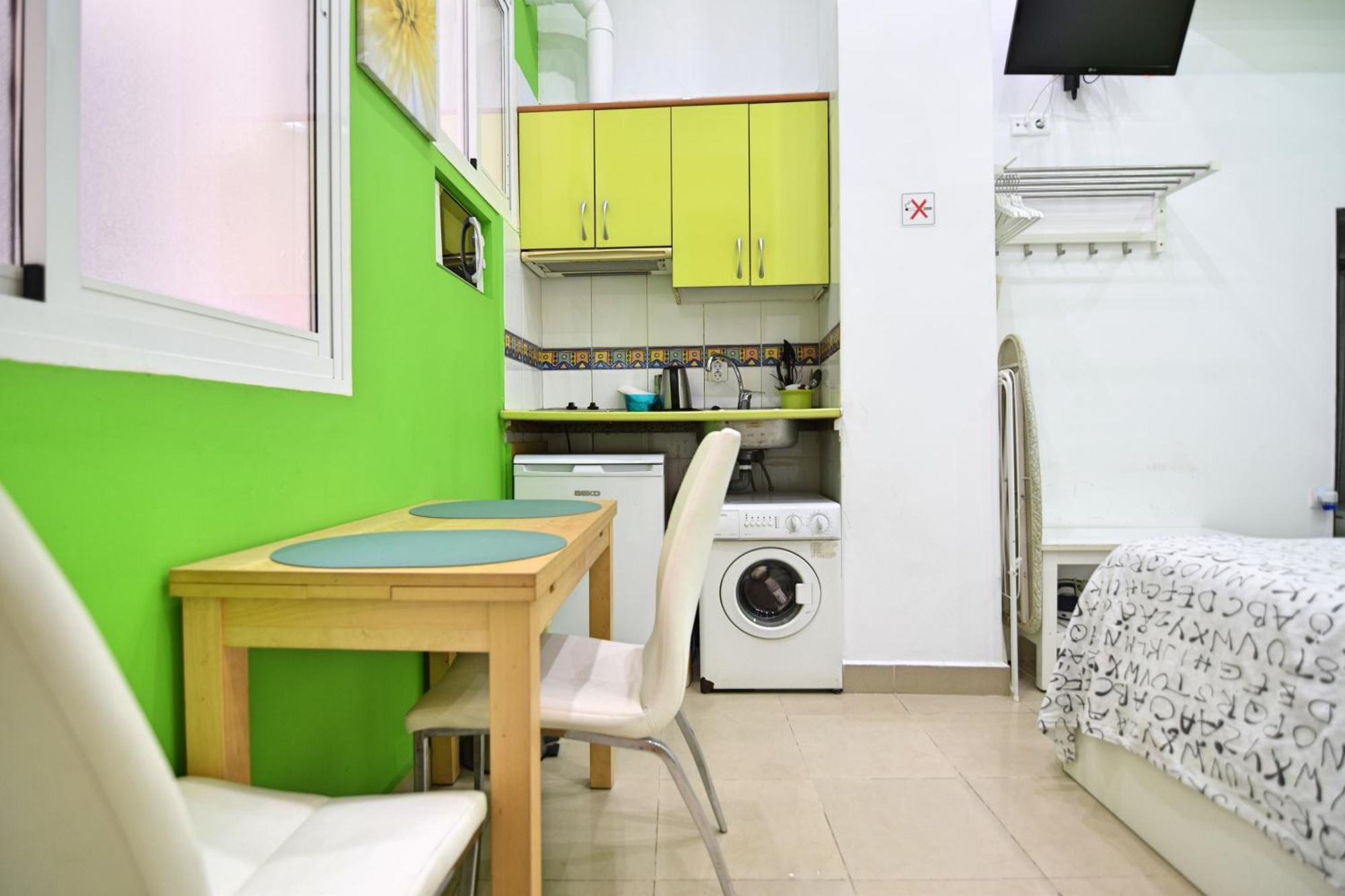 Apartamentos Marques De La Merced Malaga Bagian luar foto