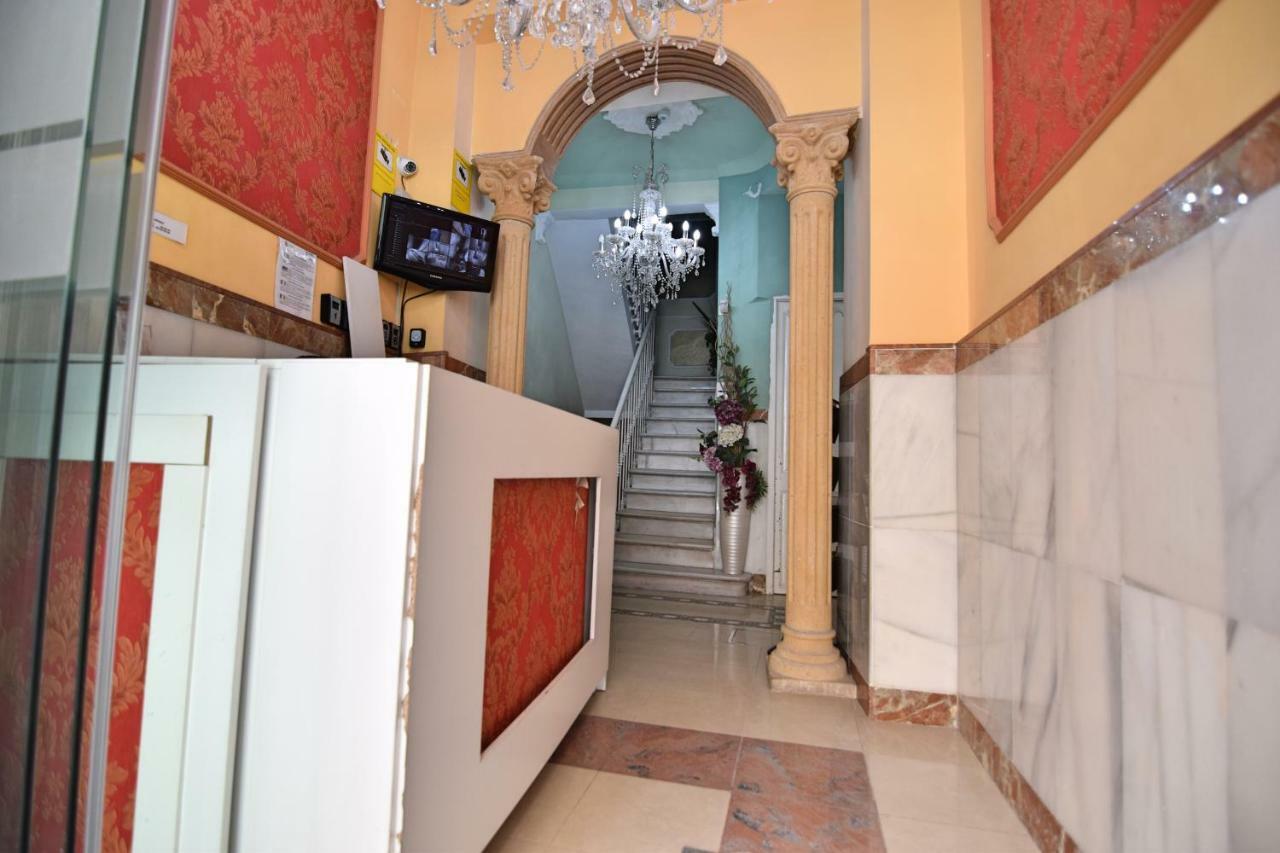 Apartamentos Marques De La Merced Malaga Bagian luar foto